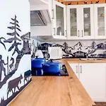 Le Bristol A52 By Interhome